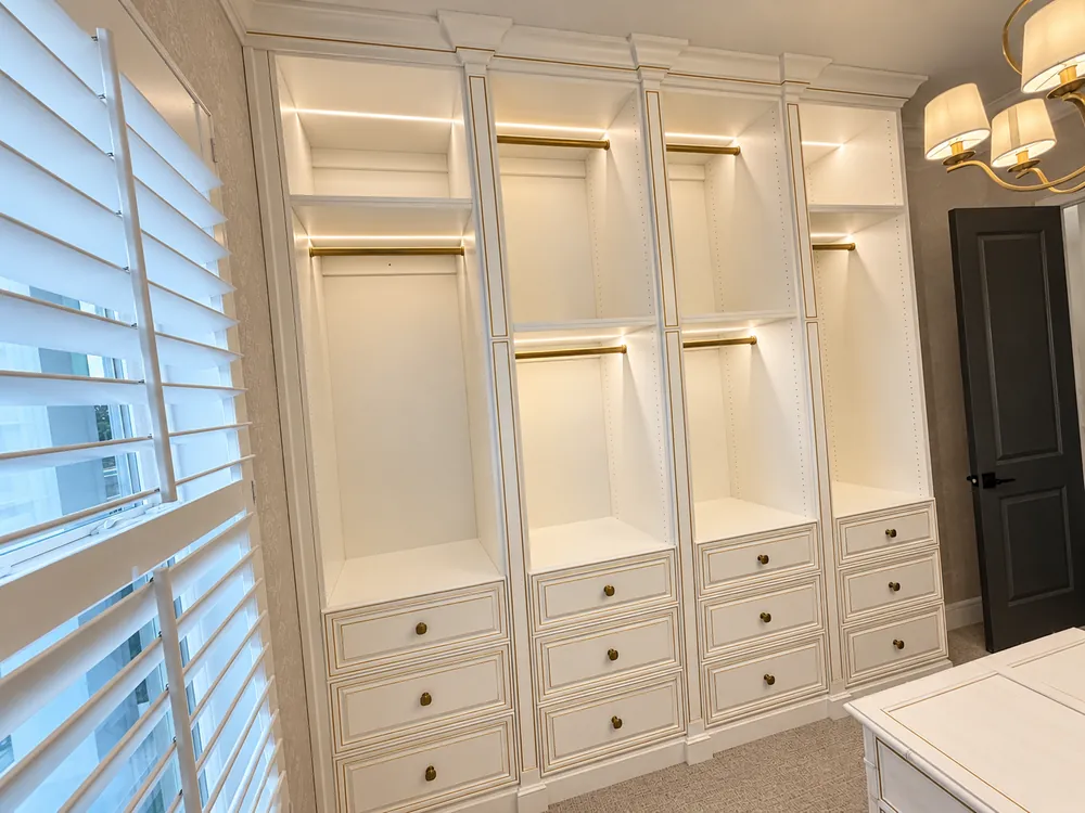 Custom closet by Gold Hammer LLC
