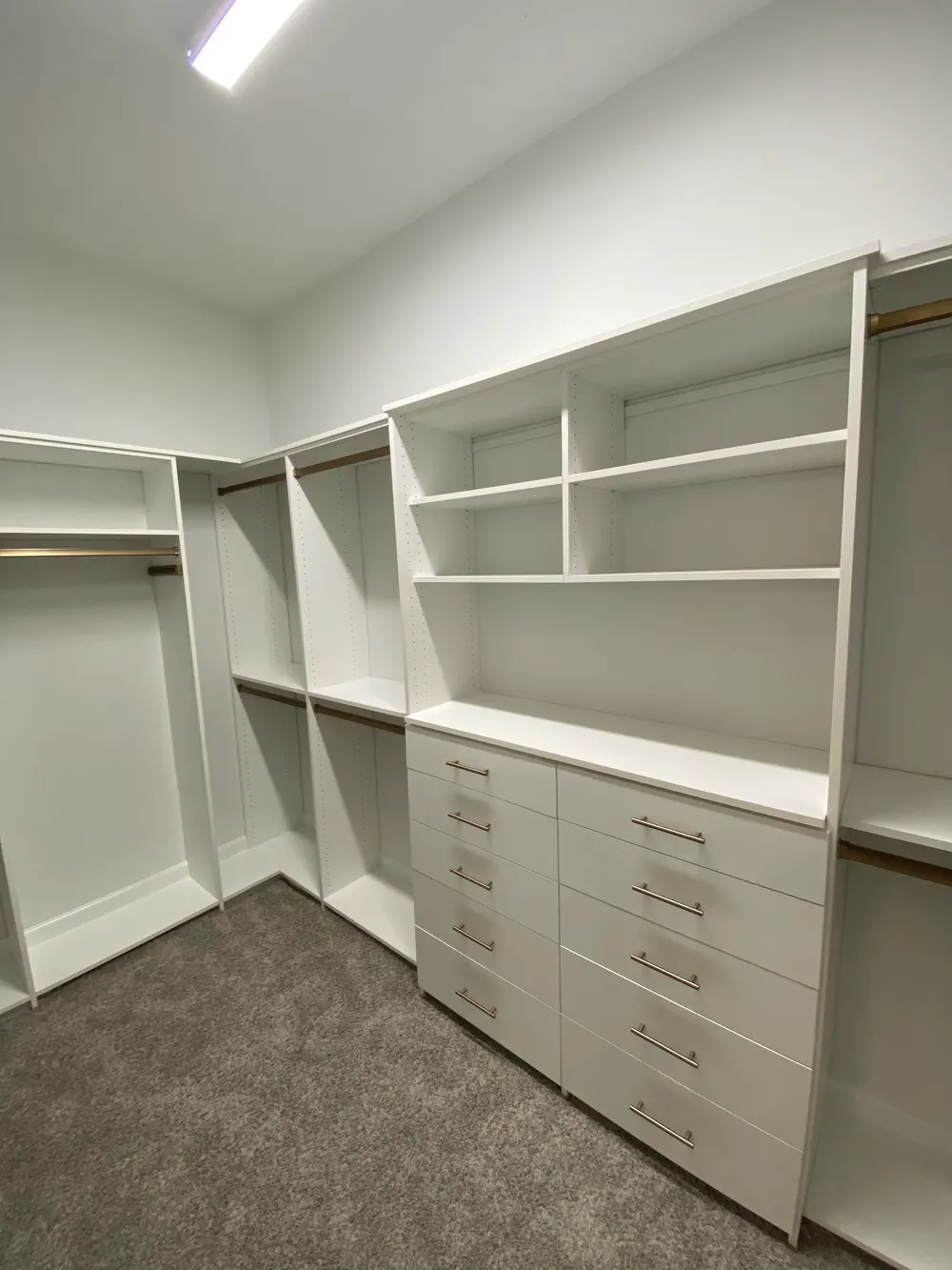 Custom closet by Gold Hammer LLC